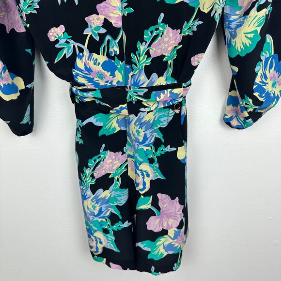 Yumi Kim Womens V-Neck 3/4 Sleeve Floral Roll Tab Teal/Black Short Romper Small - Picture 6 of 7
